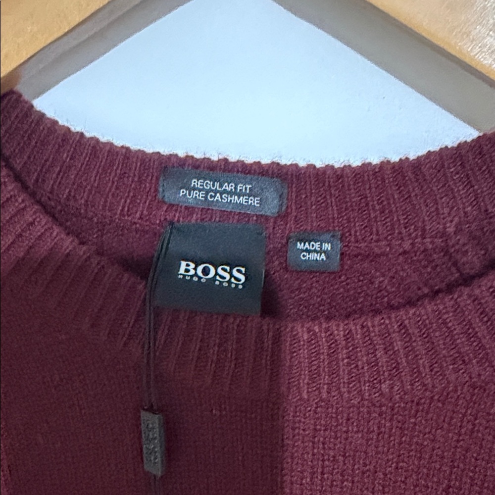 Hugo boss cashmere Men's Deep Red Crewneck Sweater Pullover size L - Picture 2 of 8